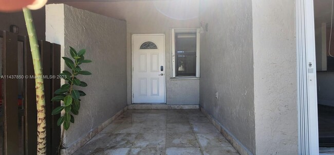 Building Photo - 10286 NW 9th St Cir