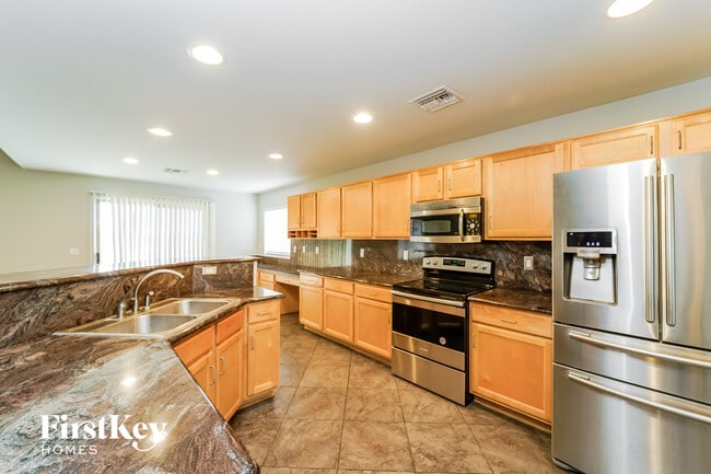 Foto del edificio - 8202 S Placita Gijon