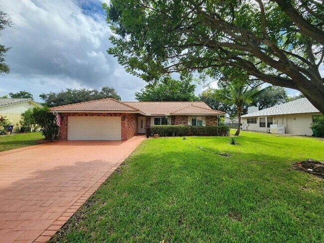 Foto del edificio - 8280 NW 5th St