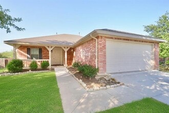 Building Photo - 2305 Arrowhead Pass