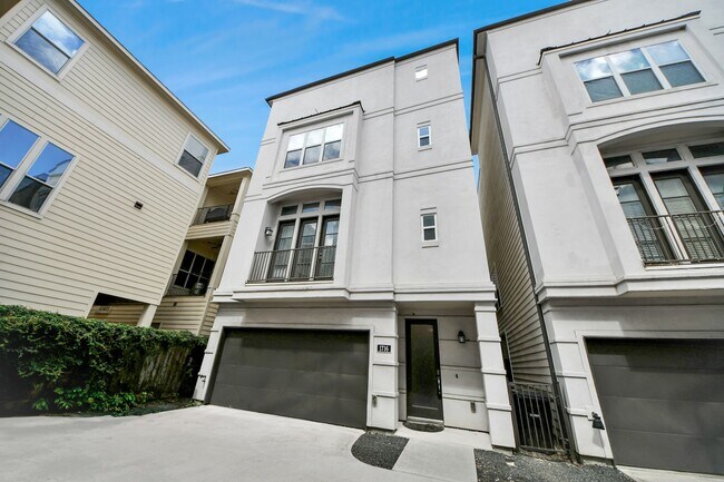 Foto del edificio - 1716 Stuart St