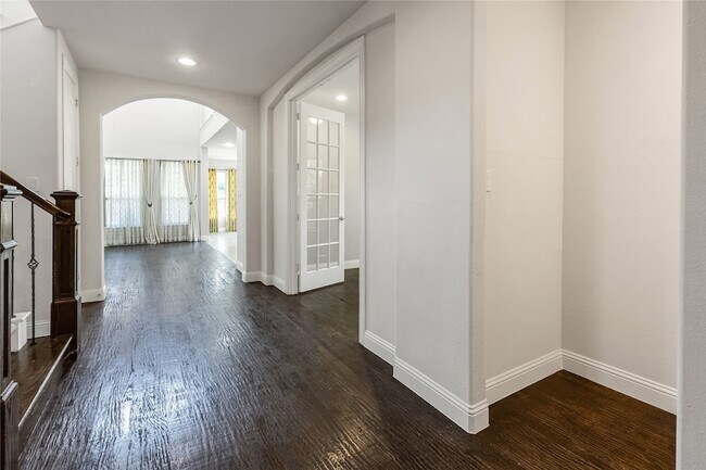Foto del edificio - 6800 Cache Ct