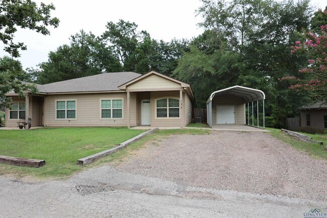 Foto del edificio - 133 Summer Creek Dr