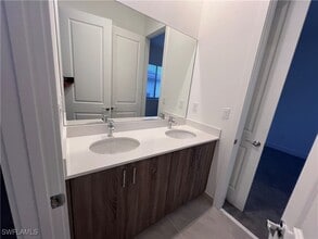 Building Photo - 5261 Lamone Ln