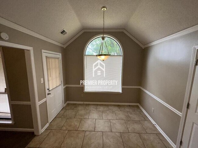 Building Photo - 55594 Confederate Cir - Available Now!!