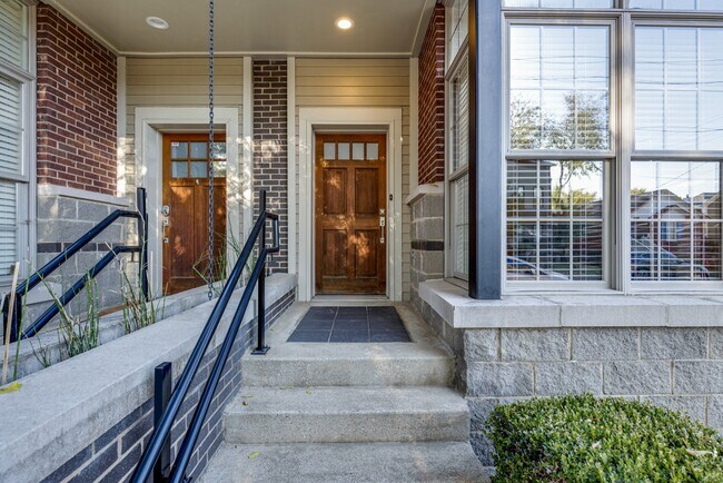 Foto del edificio - 1038 9th Ave N