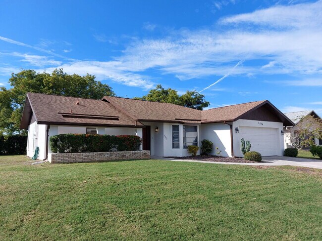 Foto del edificio - "Charming 2-Bed, 2-Bath Retreat on Monroe ...
