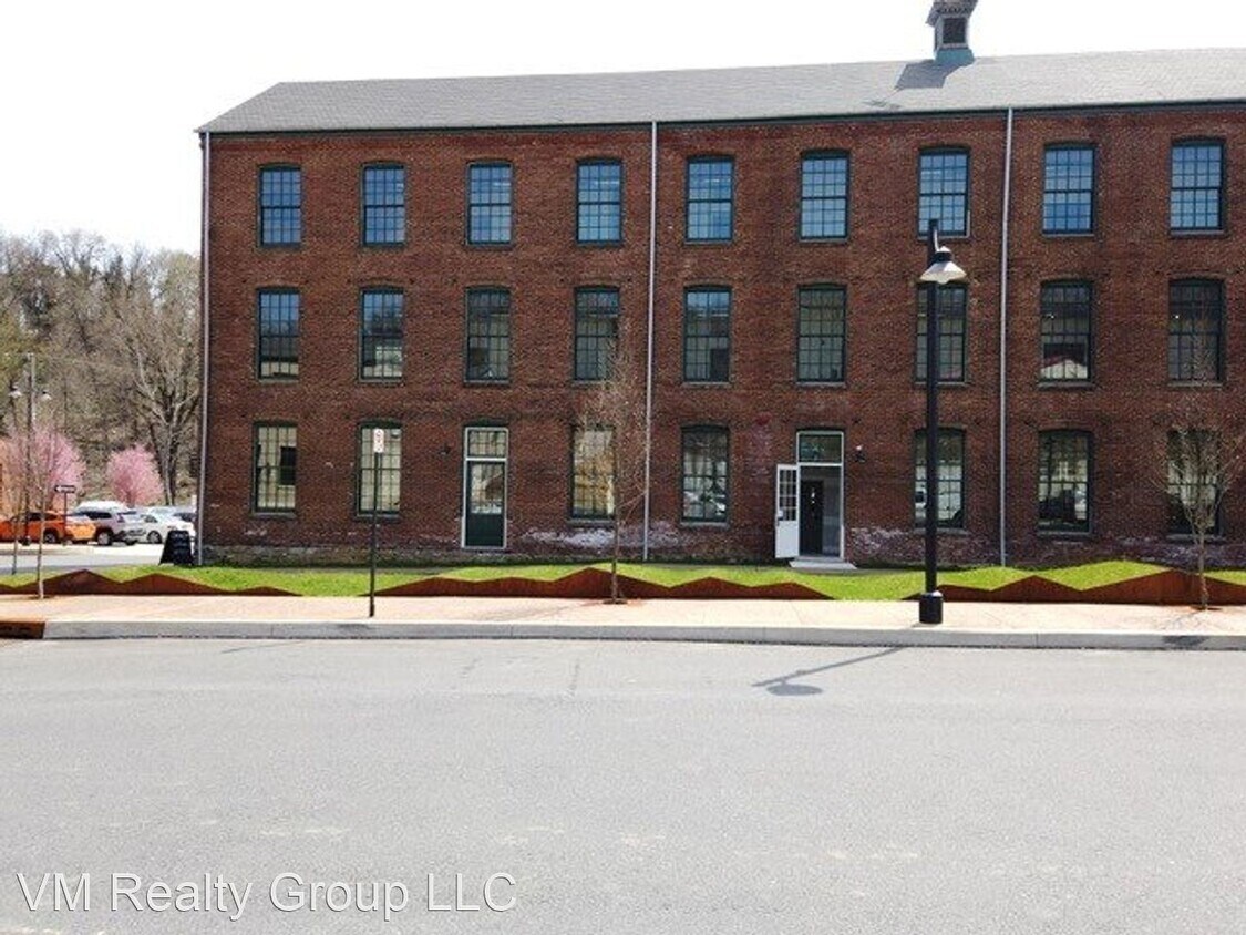 657 N 13th St, Easton, PA 18042 Apartment for Rent in Easton, PA