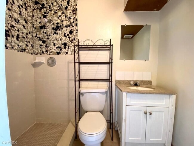 Building Photo - 3 br, 2 bath House - 735 46th St