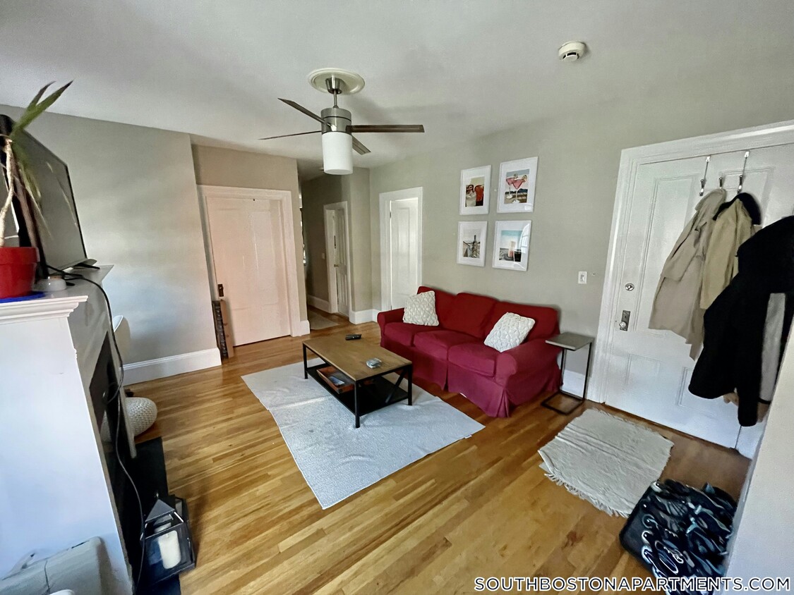 Primary Photo - 271 K St