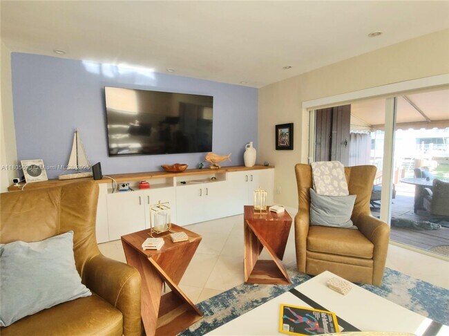 Foto del edificio - 3853 NE 170th St