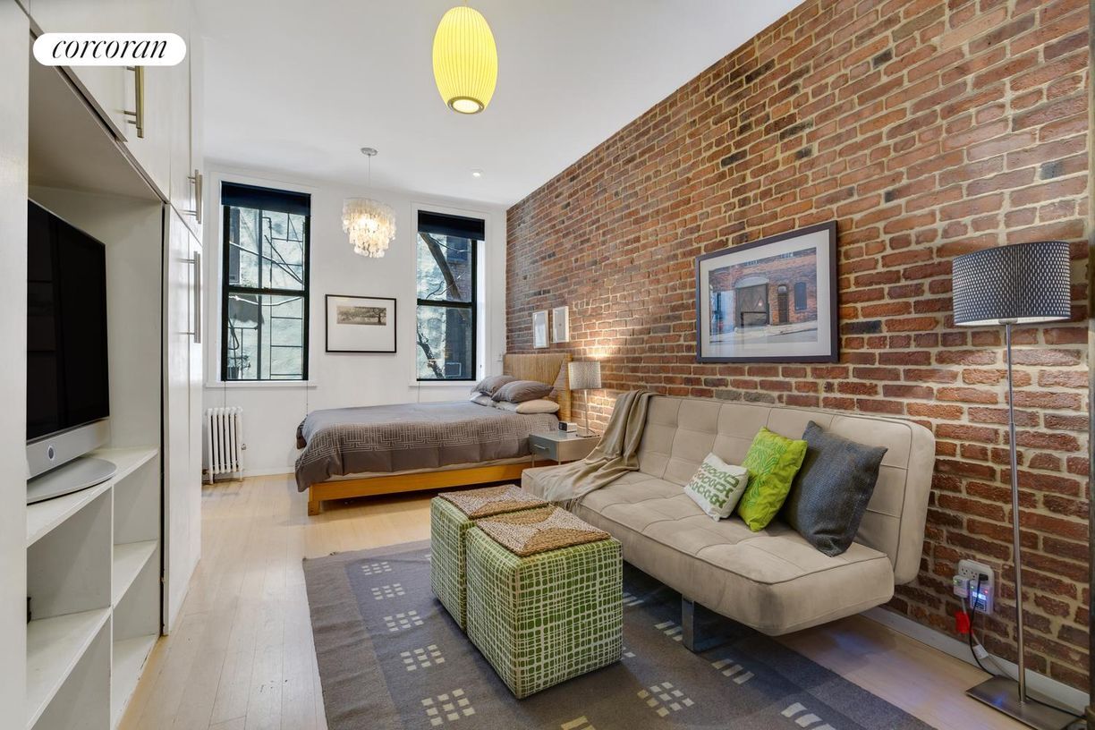 Foto principal - 105 Thompson St