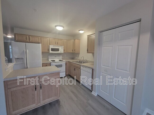 Building Photo - 540 Fisher Drive