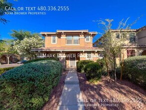 Building Photo - 1073 S Hawk Ln