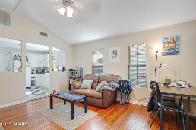 Building Photo - 305 General Mouton Ave
