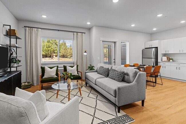 Amplio plano de planta abierto - The Grove at Sunset Meadows