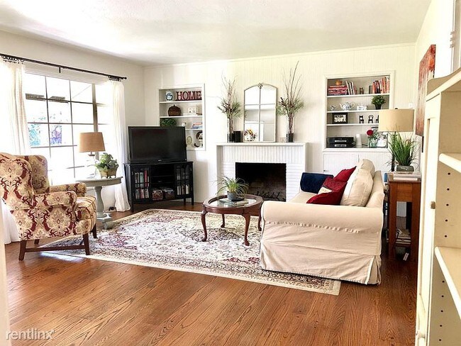 Foto del edificio - 2 br, 1 bath House - 2413 Morse Ave