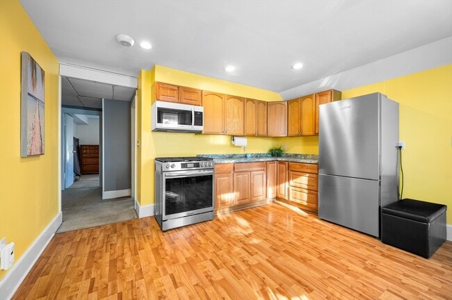 Building Photo - 7 Leonard St