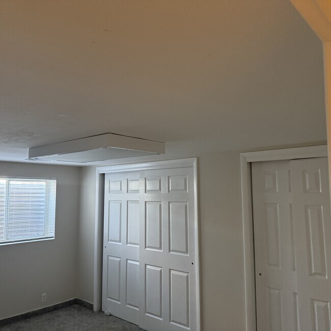 Building Photo - 4156 Charles Dr