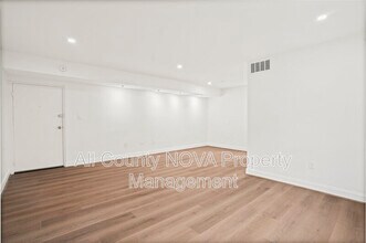 Building Photo - 3821 Hamilton St