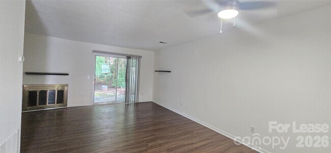 Foto del edificio - 3109 Heathstead Place