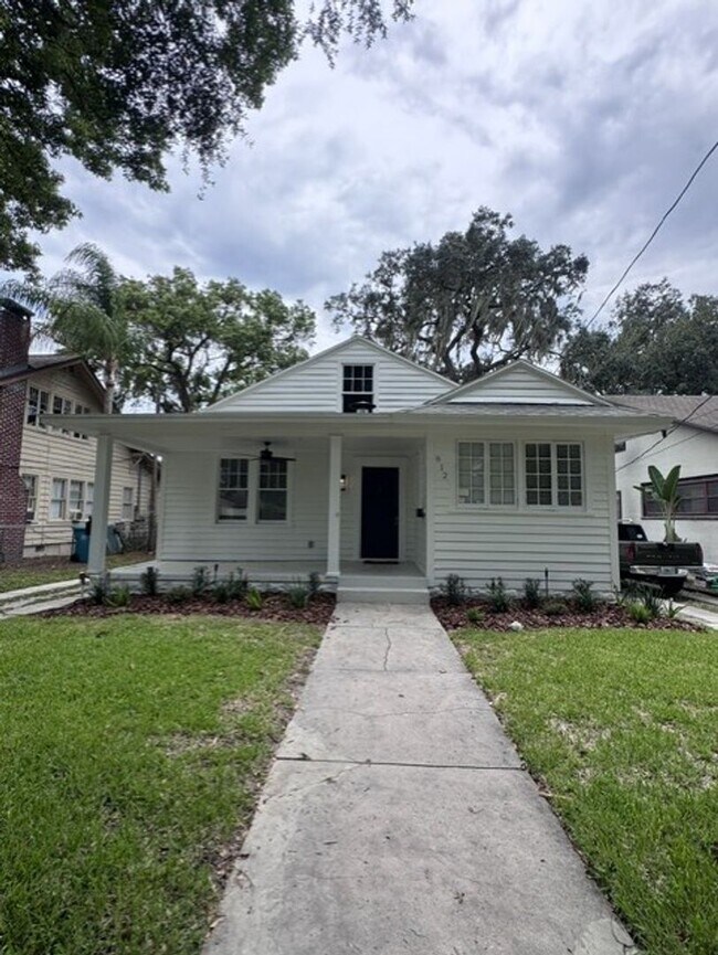 Foto del edificio - 3/2 single family home in Historic Eola Heights district!