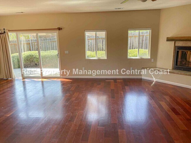 Foto del edificio - LEASE PENDING - Spacious Paso Robles Home ...