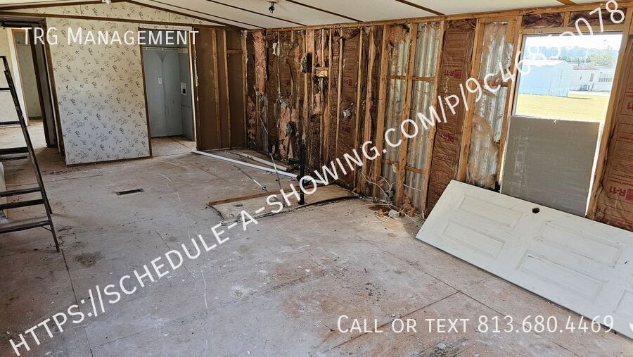 Foto principal - 128 Pompano Dr