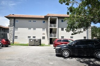 Building Photo - 13900 Lake Placid Ct