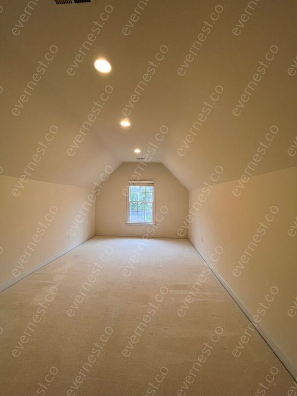 Building Photo - 5631 Barnsley Pl