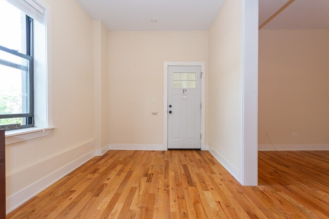 Building Photo - 378 Park Ave