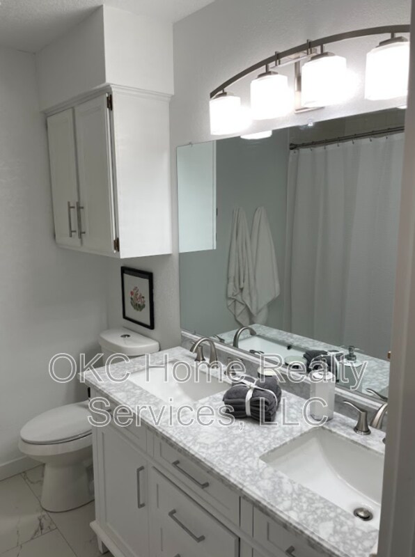 Foto del edificio - 4400 Hemingway Dr
