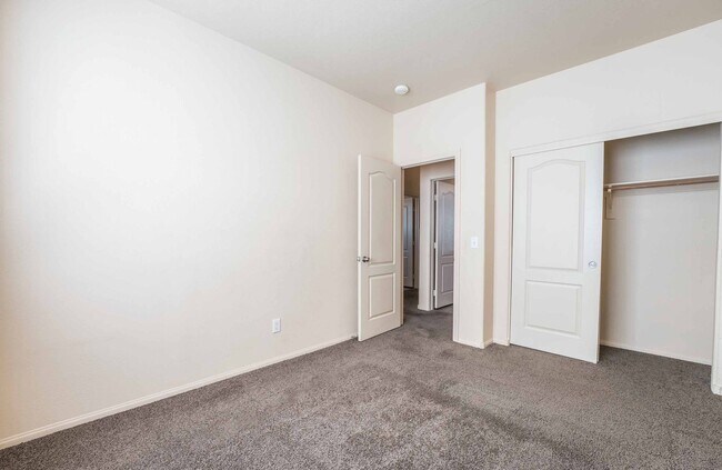 Foto del edificio - Introducing a 3 Bedroom property nestled i...
