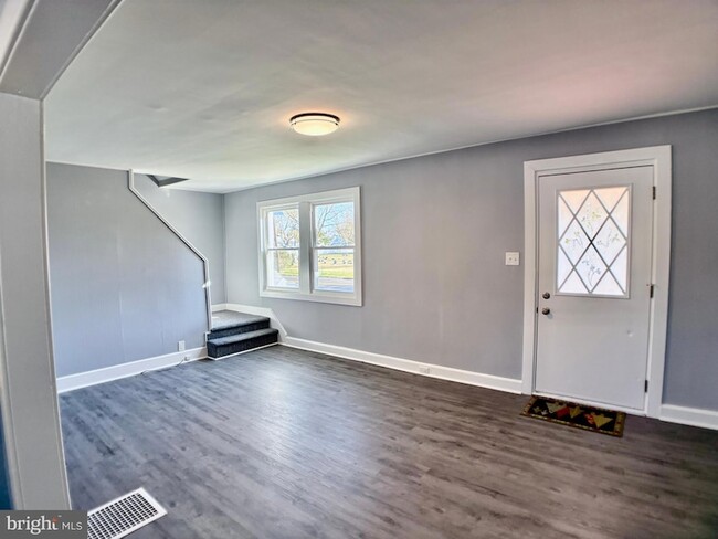 Building Photo - 1107 Cinnaminson Ave