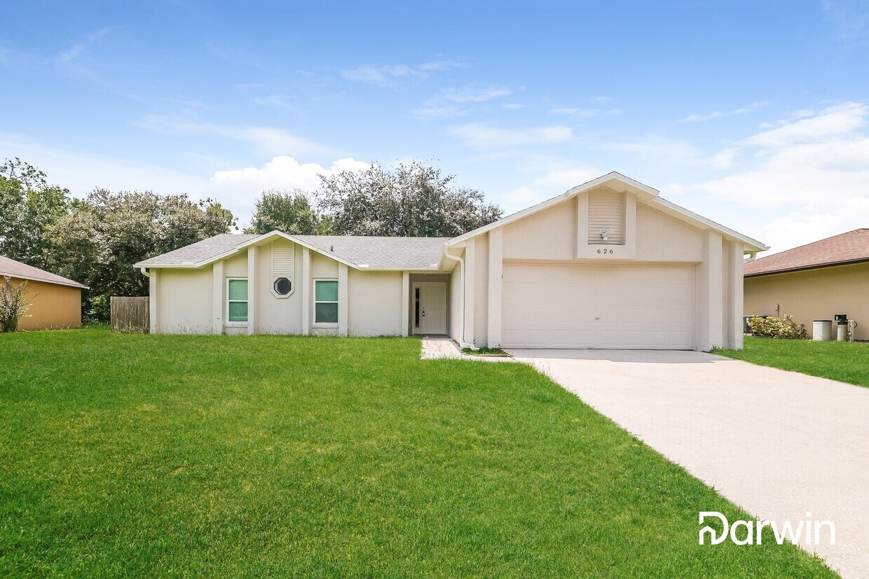 Primary Photo - 626 McKinley Ct