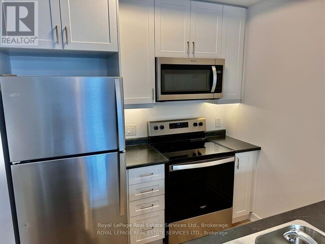 Photo du bâtiment - 460-1460 Dundas St E