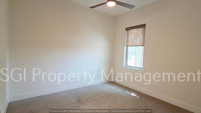 Foto del edificio - 13222 Bee St