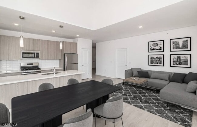 Foto del edificio - 175 Quincy Ct