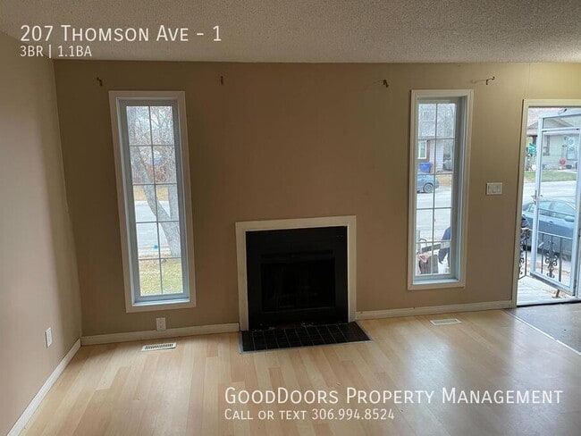 Building Photo - 207 Thomson Ave