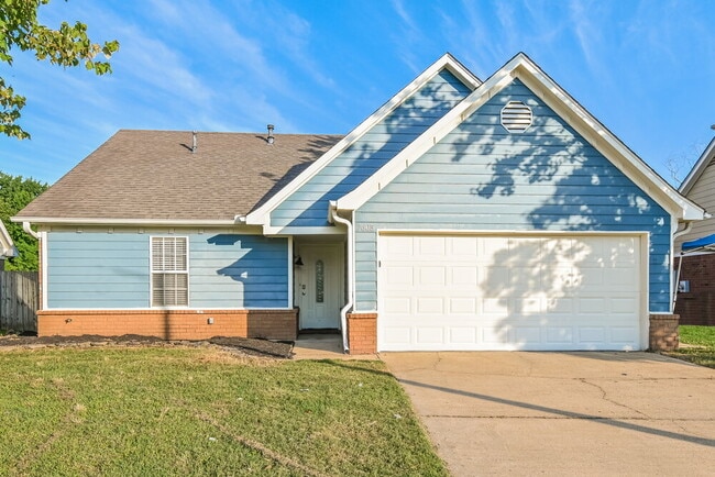 Building Photo - 7605 Caitlynn Circle W
