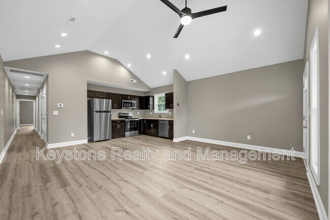 Building Photo - 115 A Holley Dr