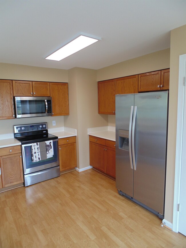 Building Photo - 5628 Willoughby Newton Dr