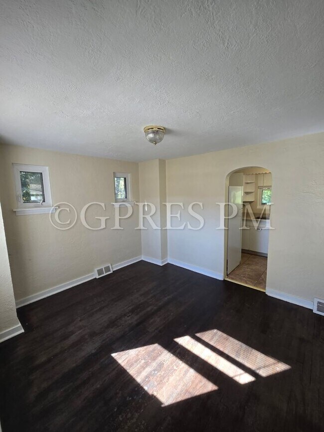 Foto del edificio - 2 Bedroom House for rent in Hampton