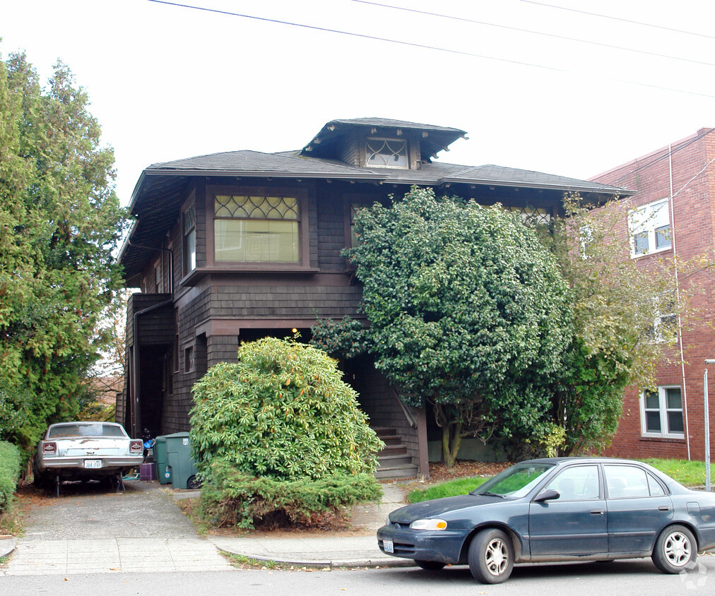 Building Photo - 1918 5th Ave N