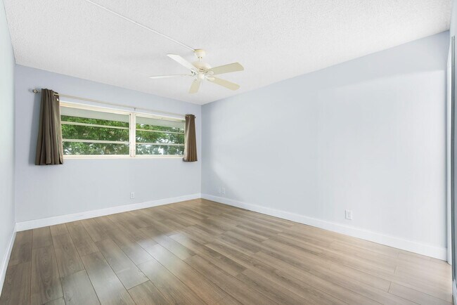 Foto del edificio - 1340 NE 28th Ave
