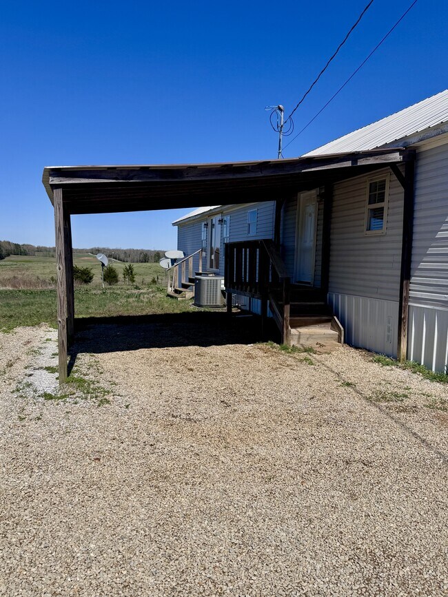 Foto del edificio - 3690 Old Airport Rd