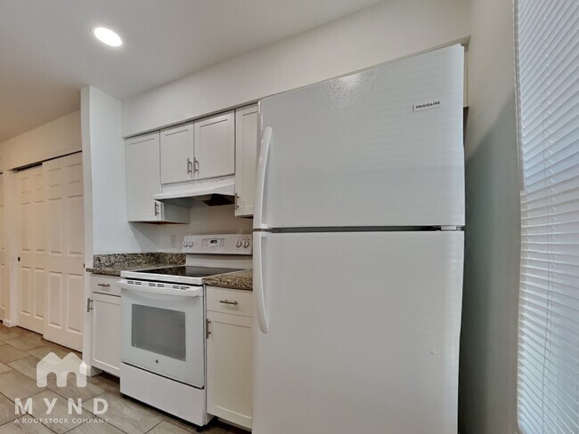 Foto del edificio - 6649 W Ocotillo Rd