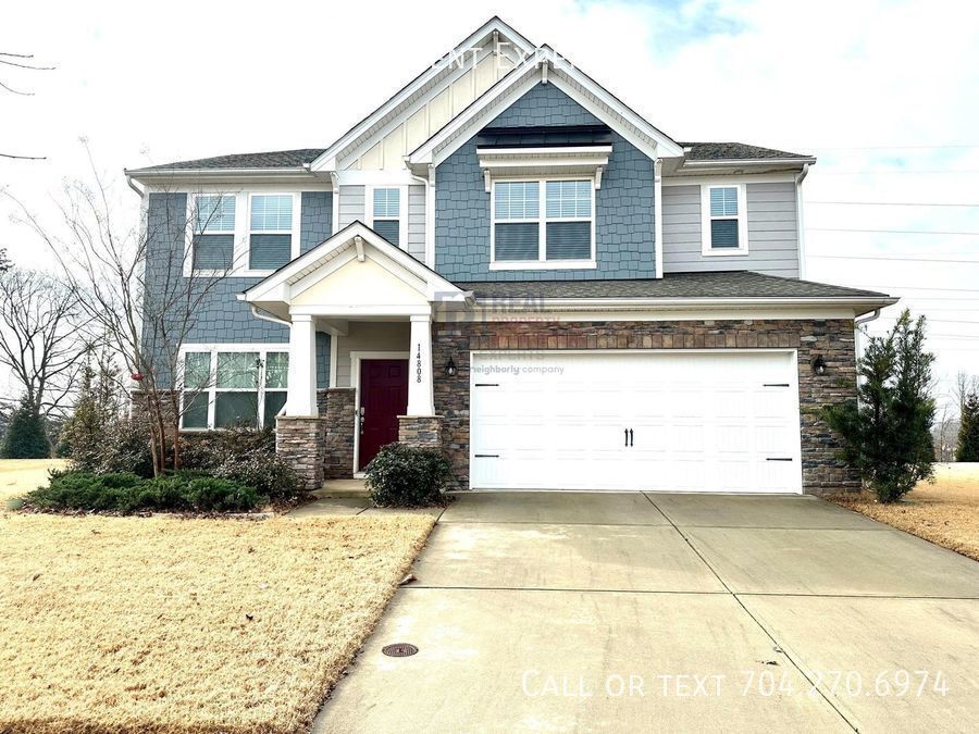 Primary Photo - Beautiful 4BR/2.5BA Home in Huntersville!