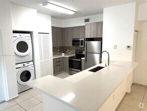 Building Photo - 7340 NW 114th Ave