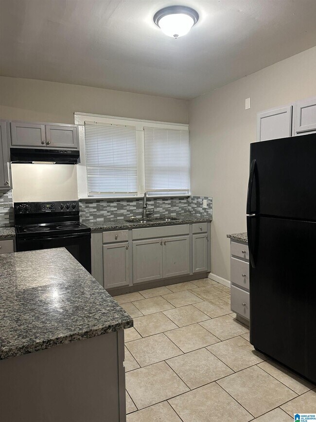 Foto del edificio - 1731 Exeter Ave